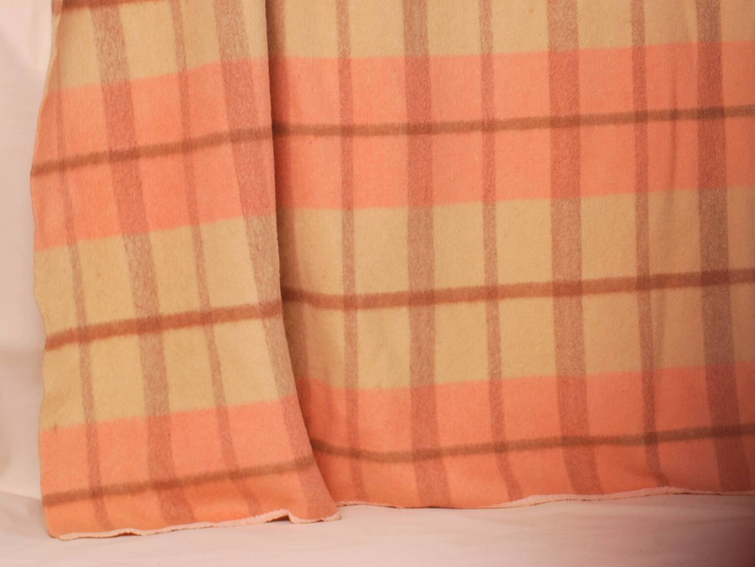 large warm wool blanket French blanket from the 50s.
