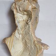 Bust of a woman "the elegant"XIXth in painted plaster signed on its solid wood base