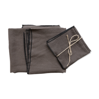 Brown linen tablecloth and towels