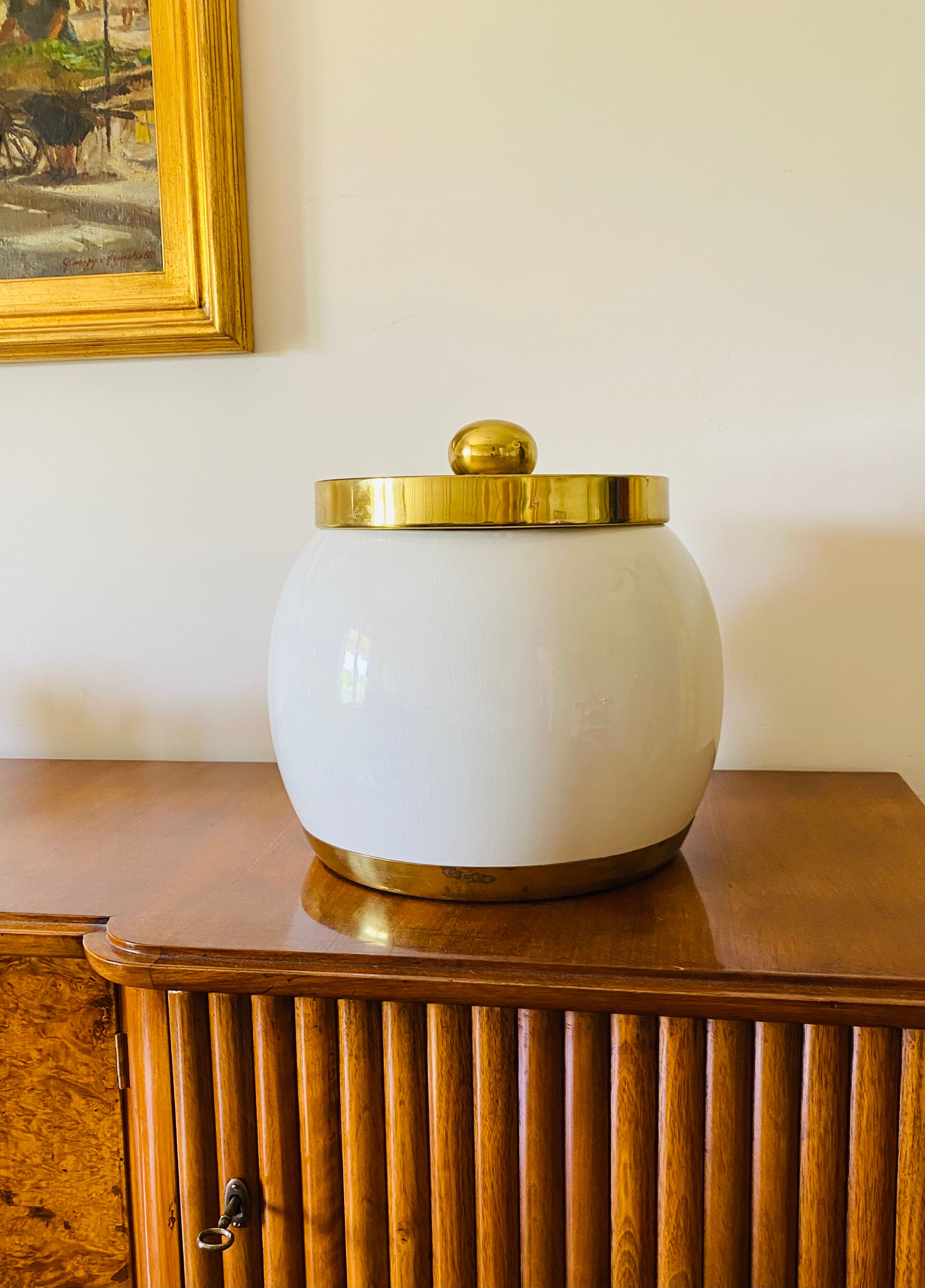 Hollywood regency white ceramic bucket, Italy, ca. 1970