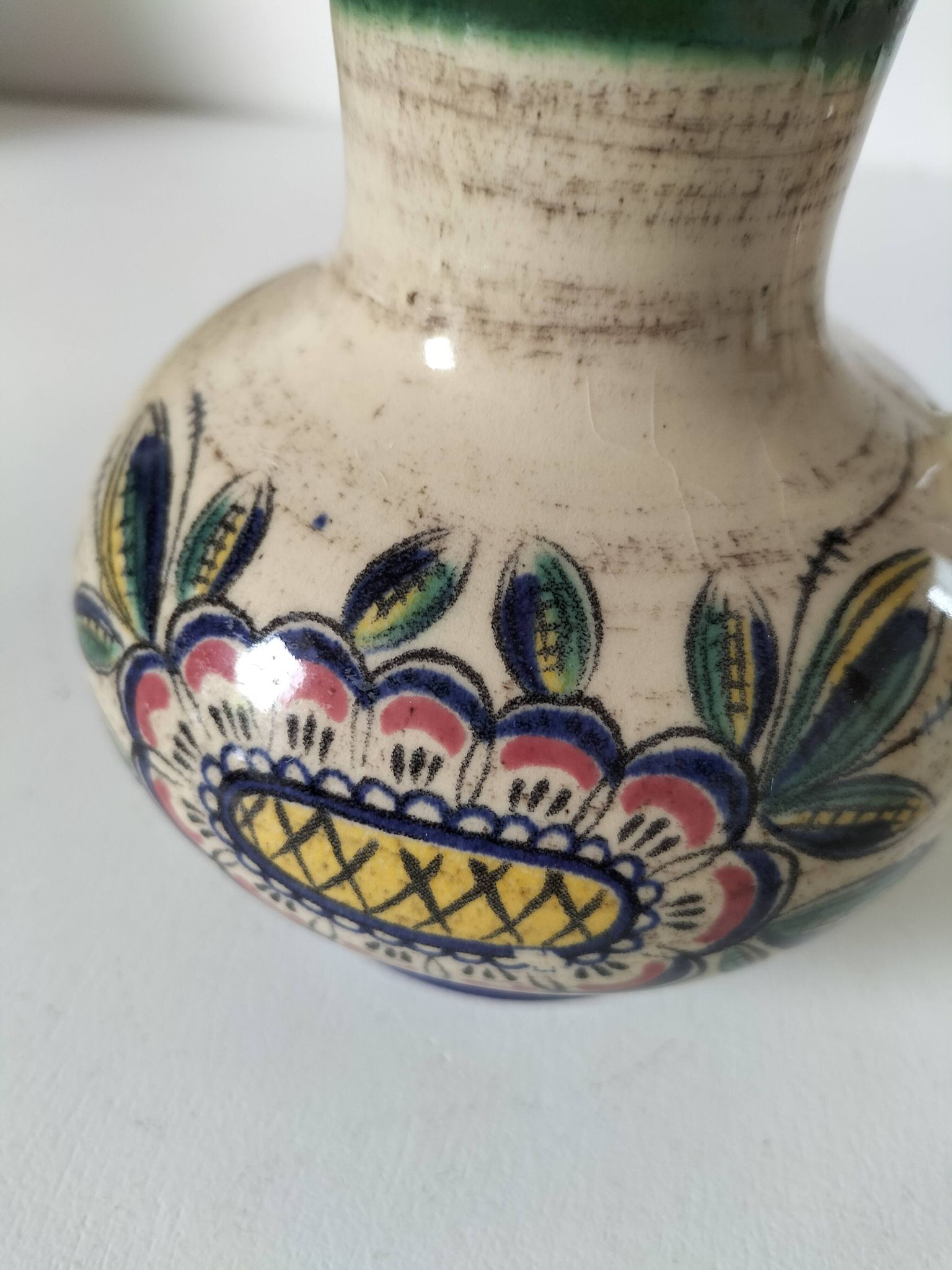 Earthenware pitcher with rustic floral decoration – 1950s-1970s