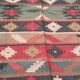 Tapis kilim en toile de jute et coton. 150cm x 255cm