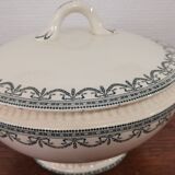 Iron earth tureen ec Salins, Louis XVI garlands