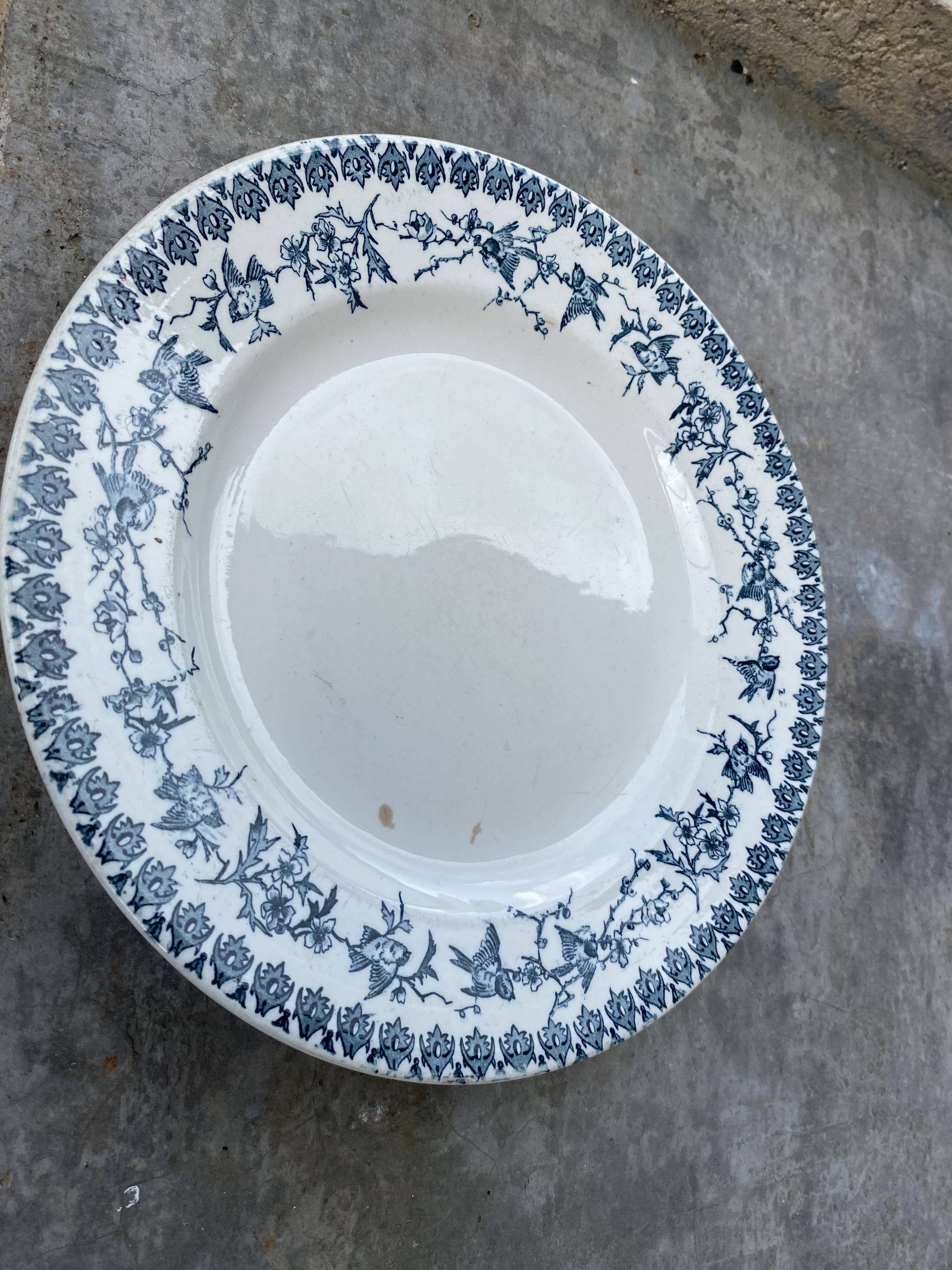 Large round serving dish in Ironstone – Choisy-le-Roi, model "L"