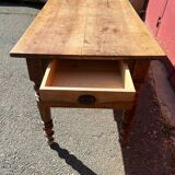 Farm table