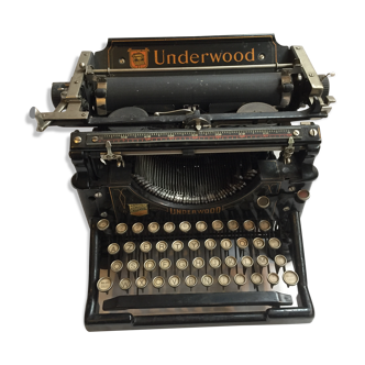 Machine a écrire Underwood années 1910