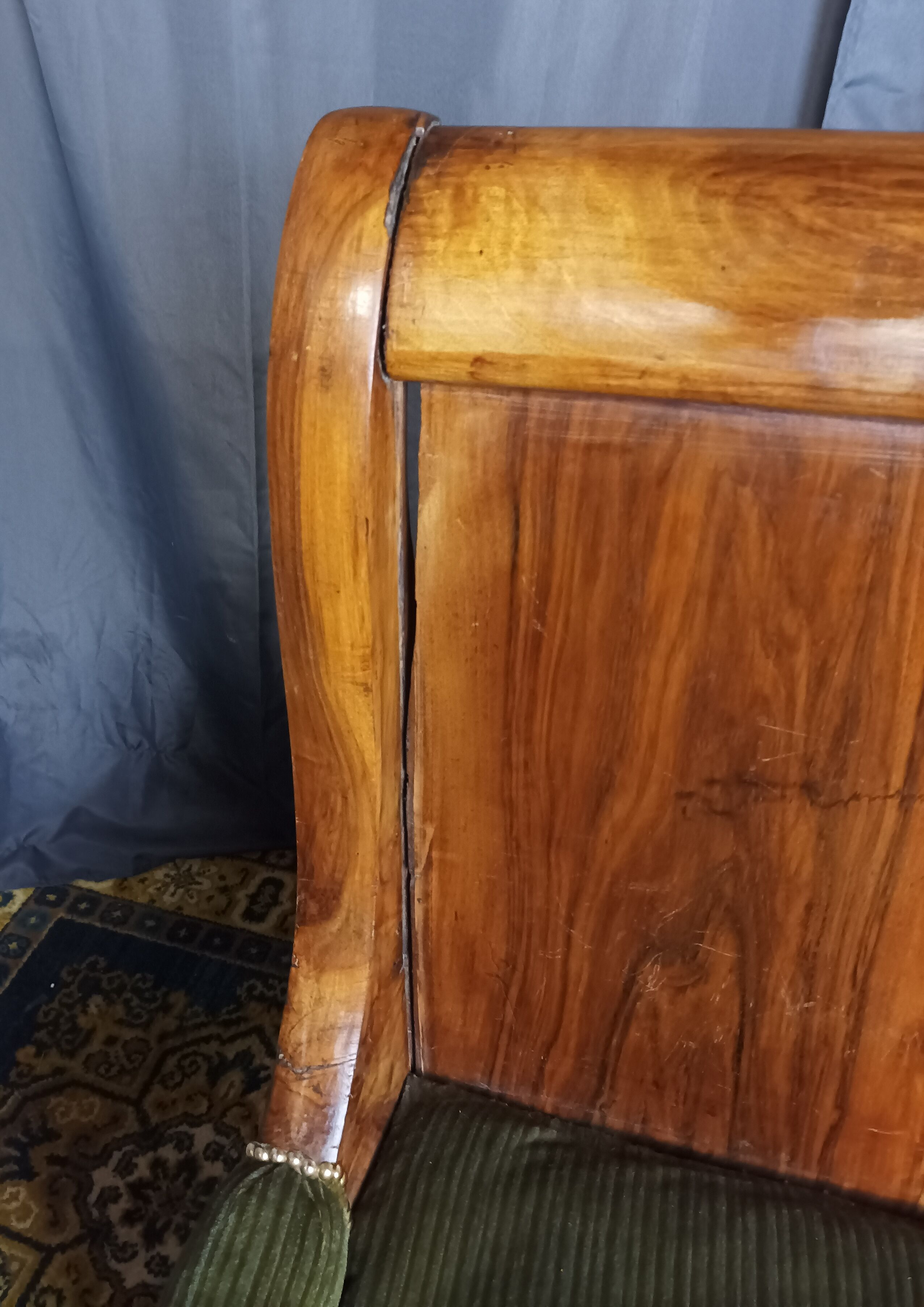 Louis Philippe bench in walnut