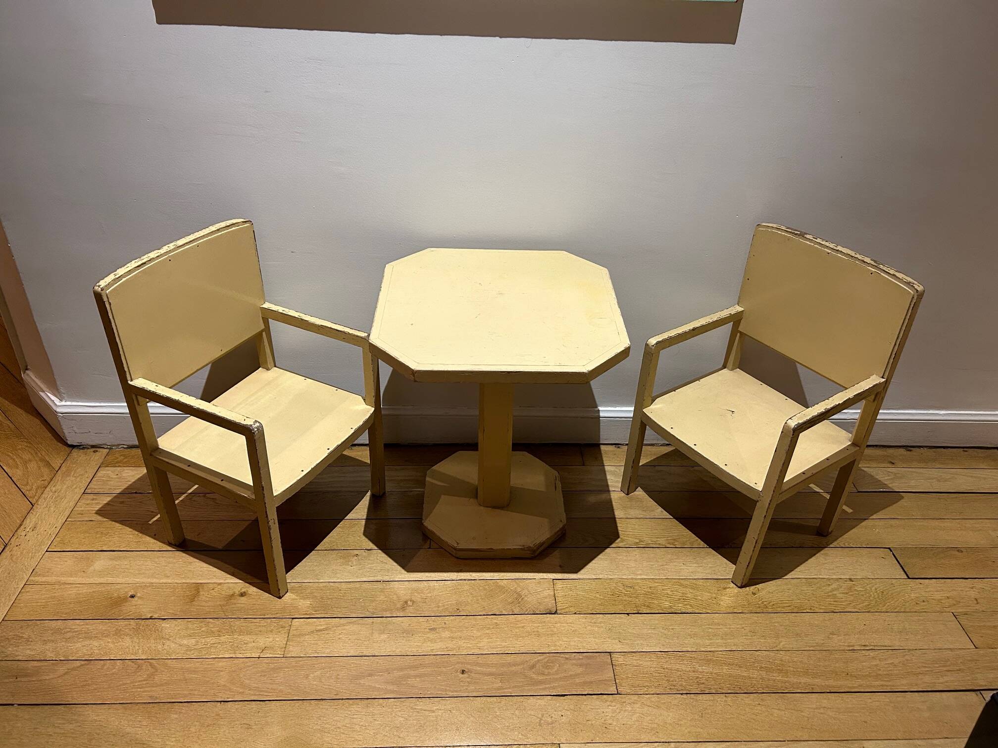 art deco children's living room