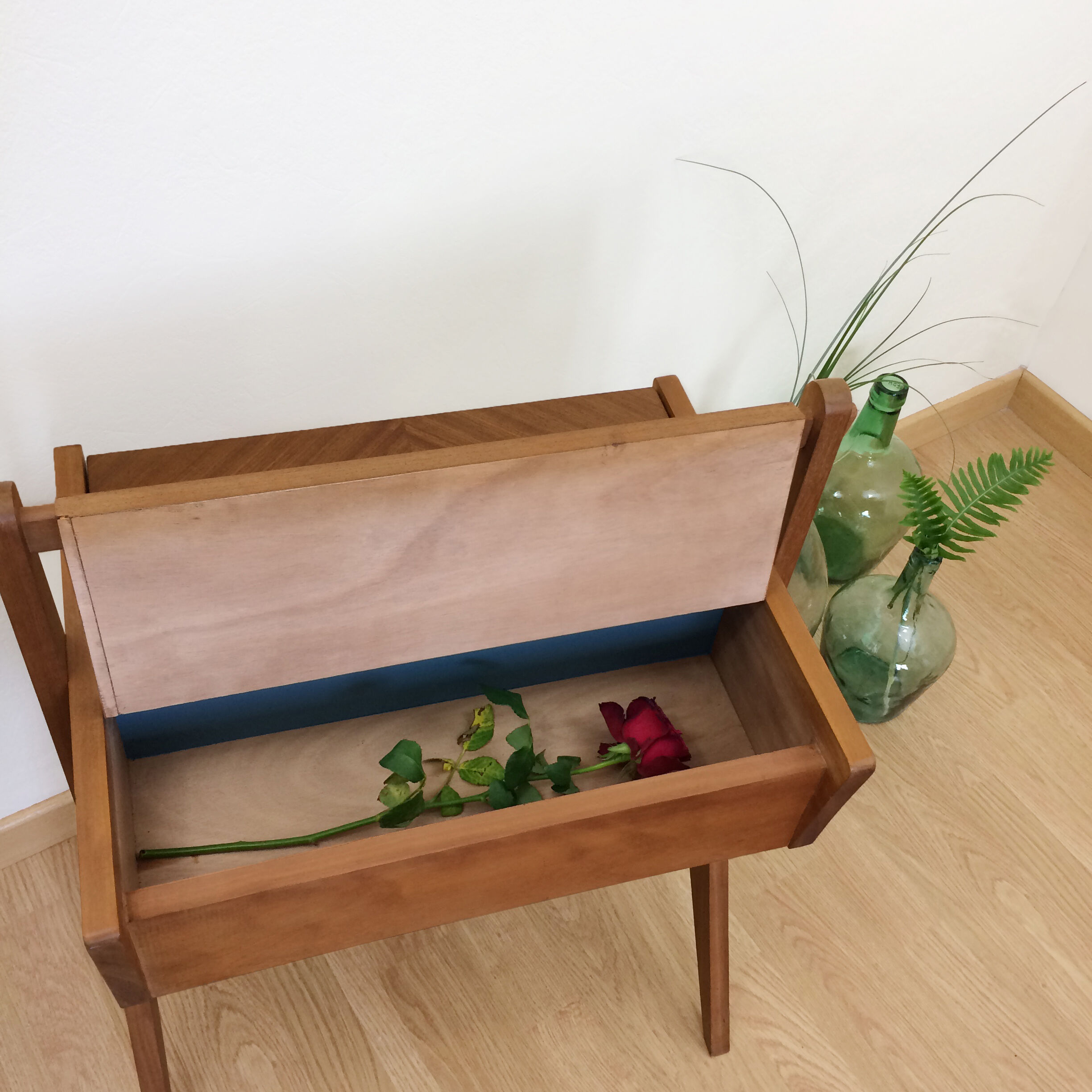 Blue empire and wood worker