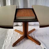 Expandable Roundtable