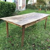 Farm table