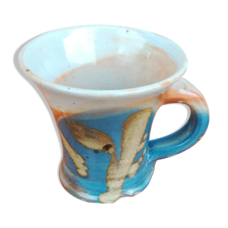 Cup earthenware