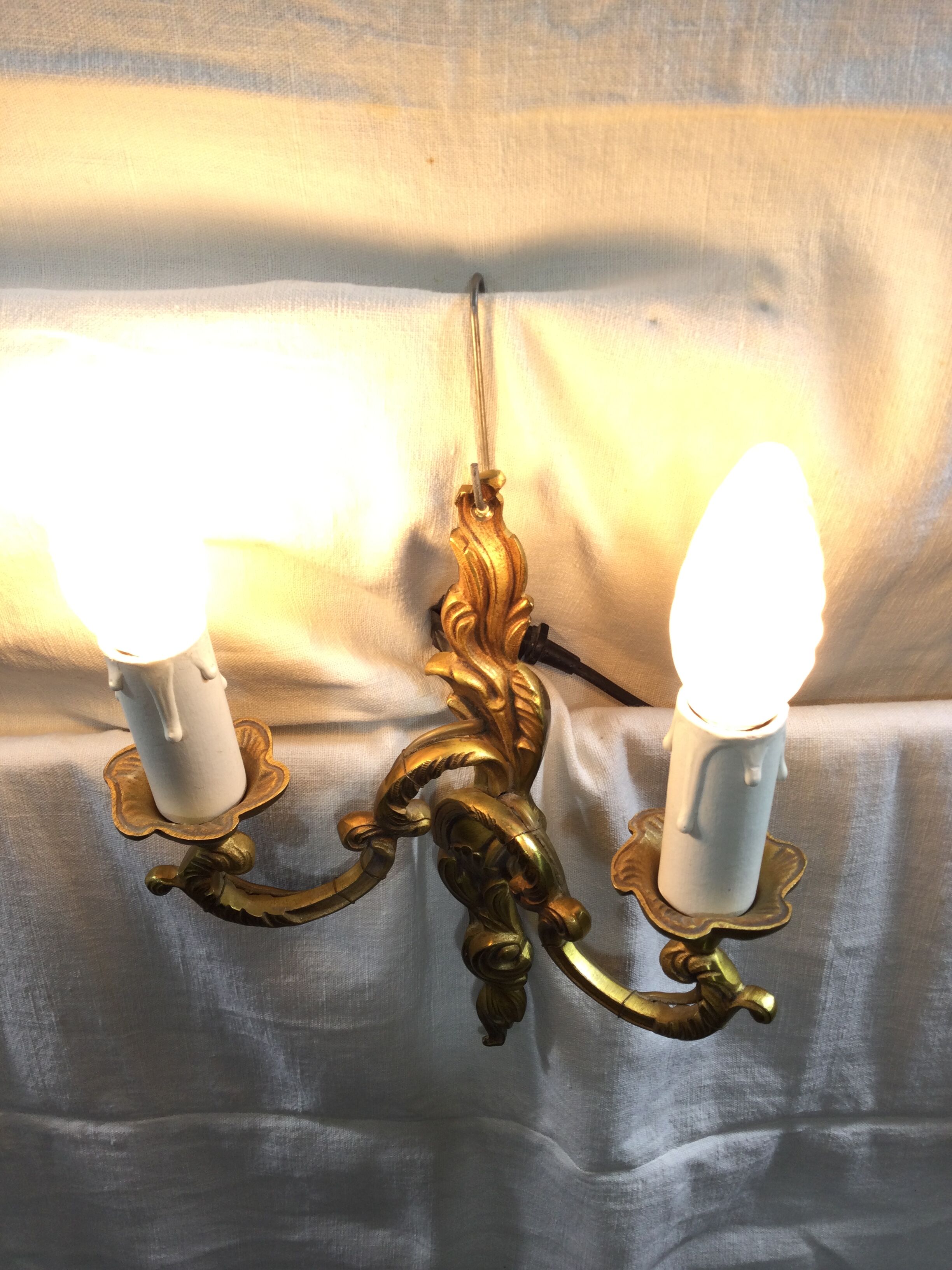 Louis XV bronze sconce
