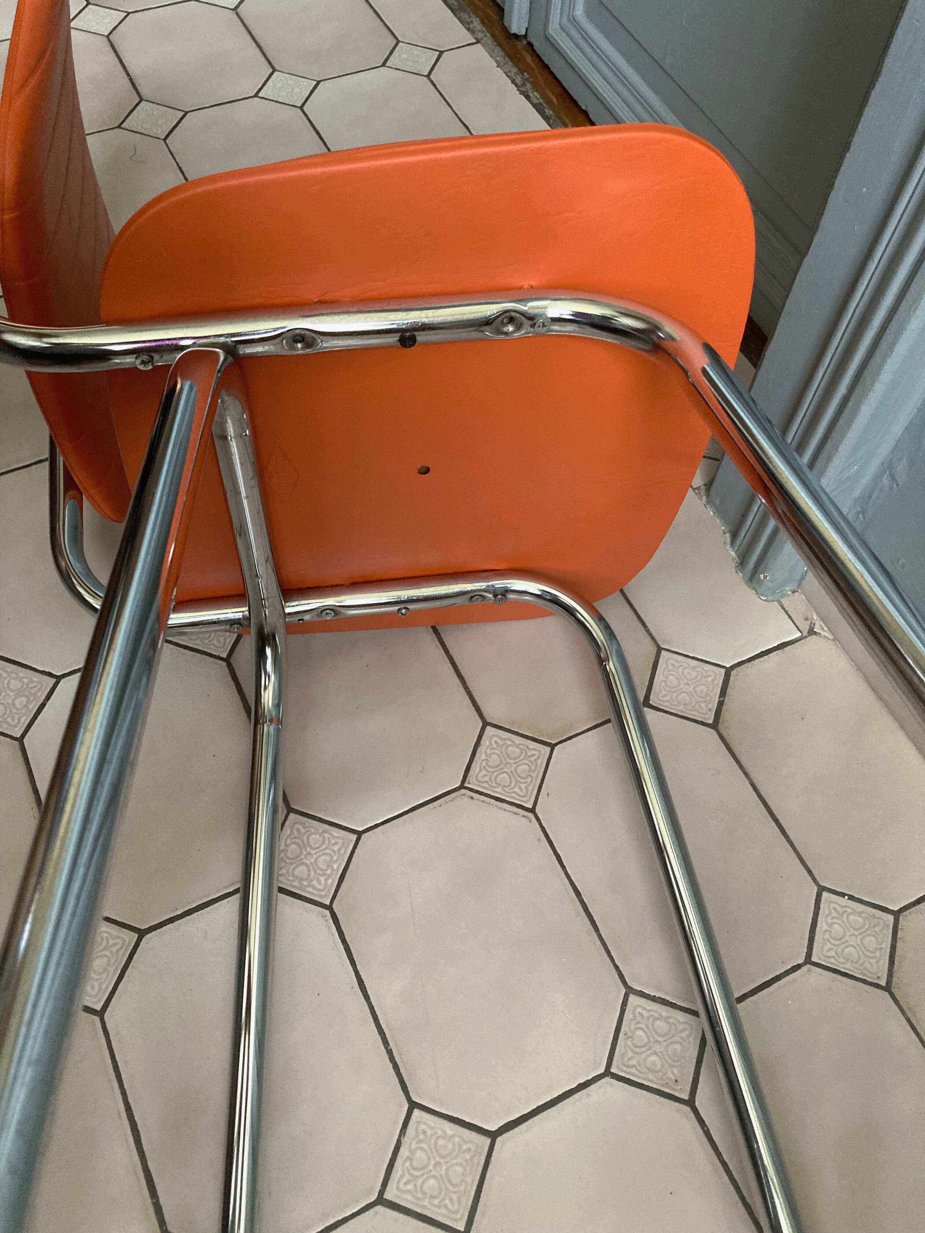 Duo of chair and stool 1970 orange and chromes