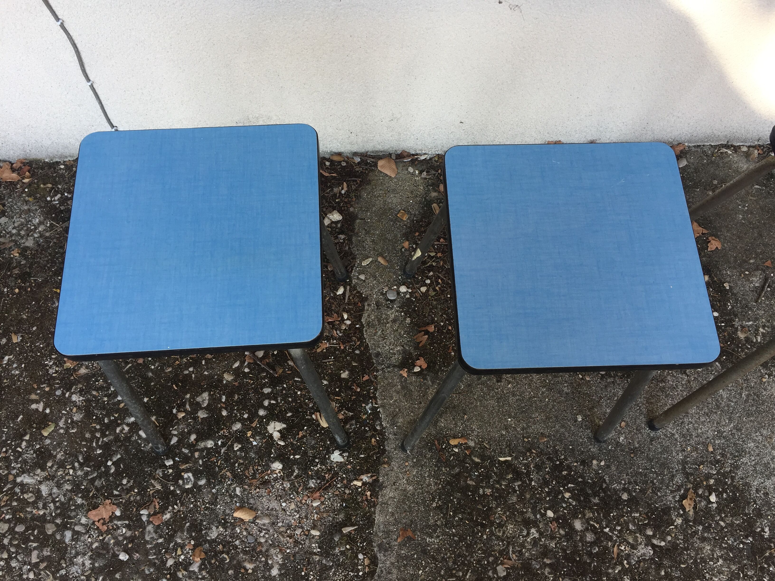 4 stools in blue formica 60s