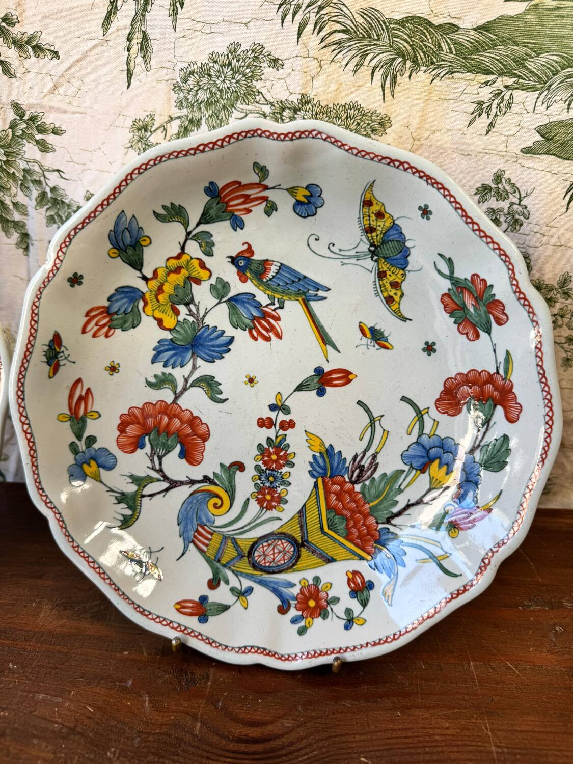 Pair of Rouen earthenware hollow dishes – 18th century