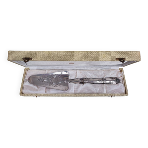 Pelle à gâteau et pelle