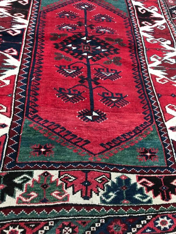 Carpet vintage Turkish Anatolian Konya done hand 120 X 145 CM