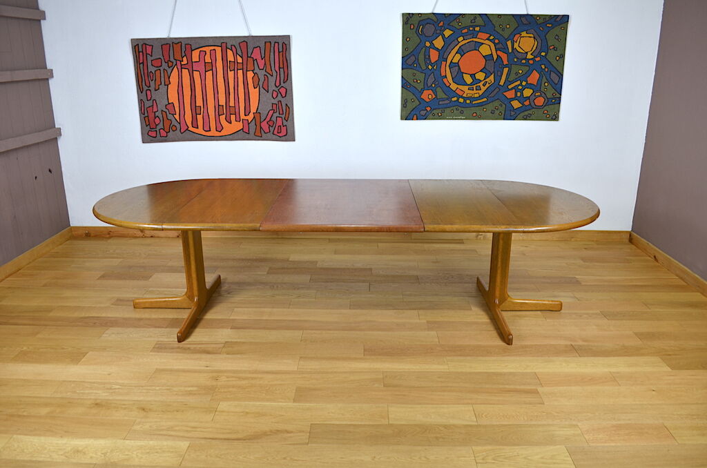 Lubke vintage 1960 Scandinavian design oval table