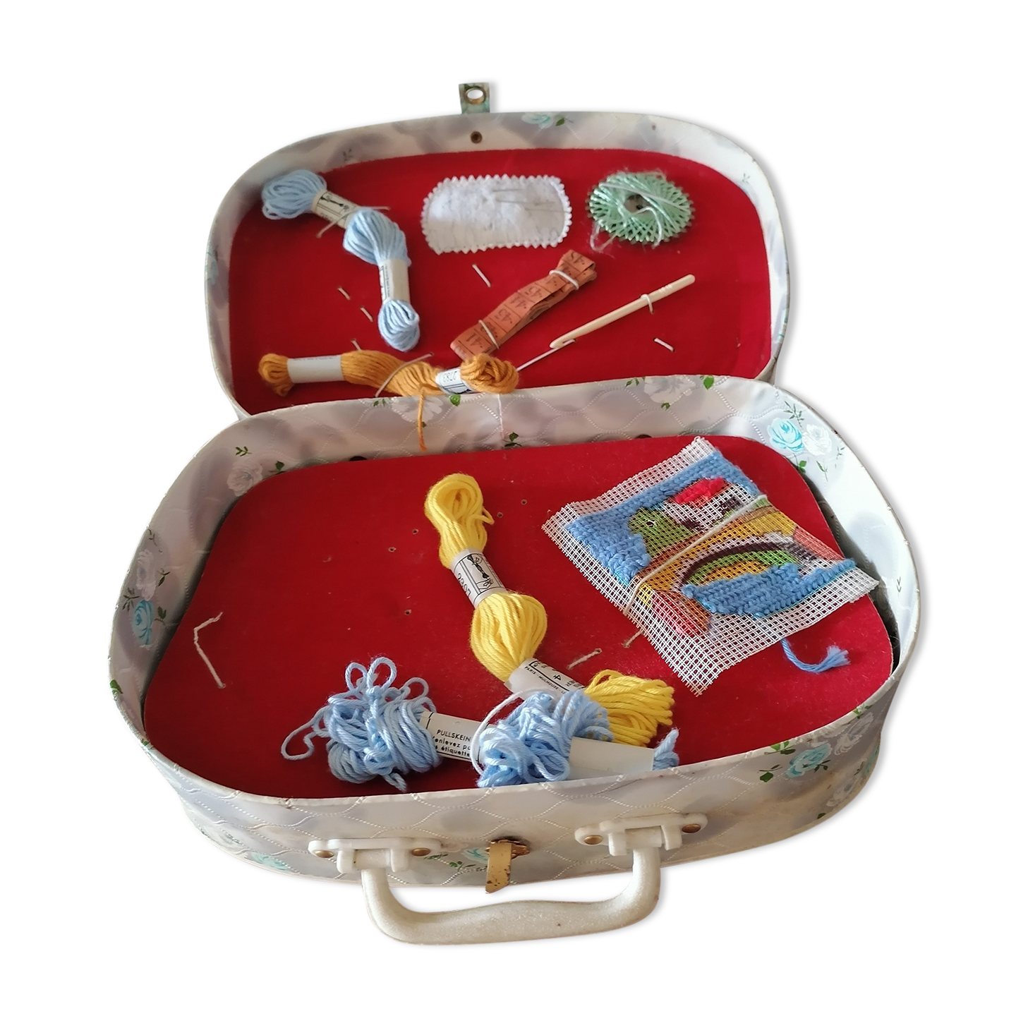 Suitcase sewing kit child, 1960