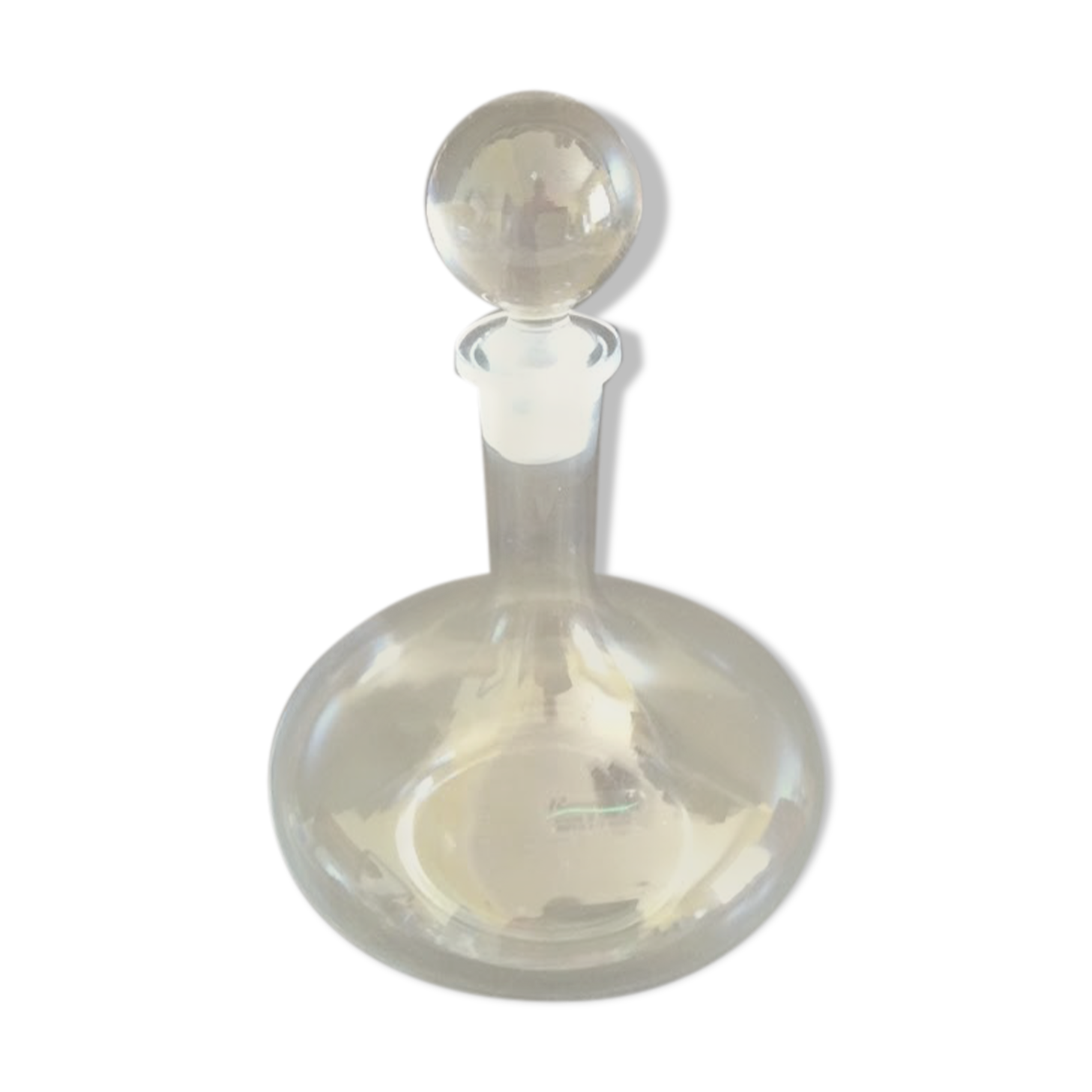 Mouth-blown glass decanter