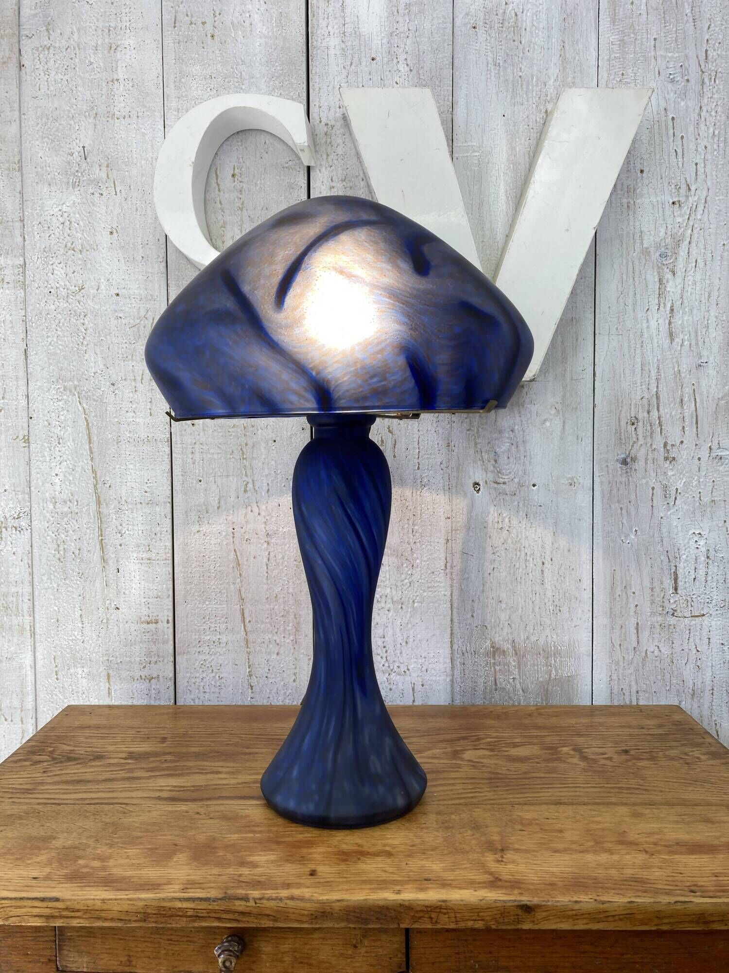 Mushroom lamp