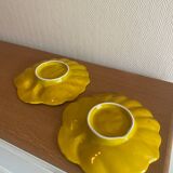 Vintage shell-shaped plates