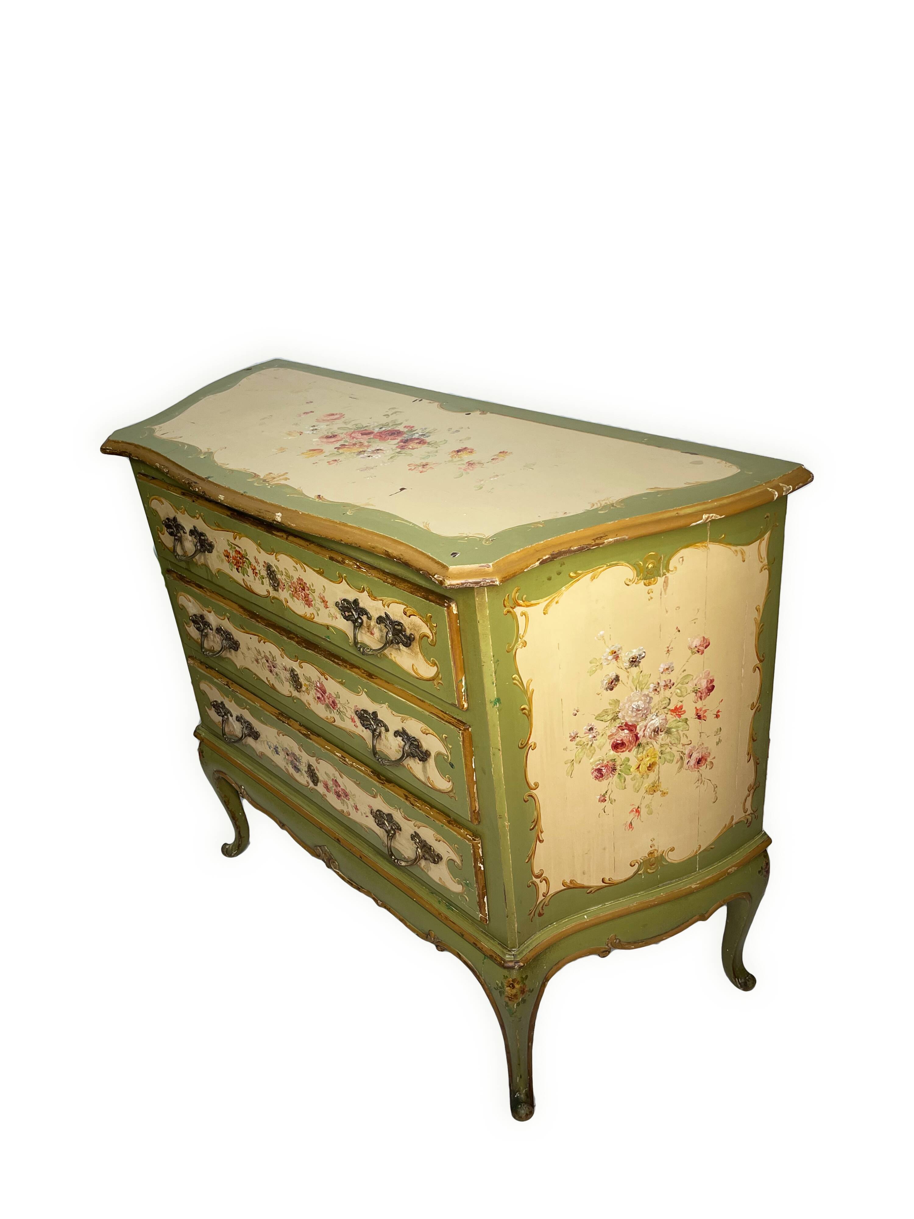 Commode italienne peinte à la main de style vénitien des années 1950