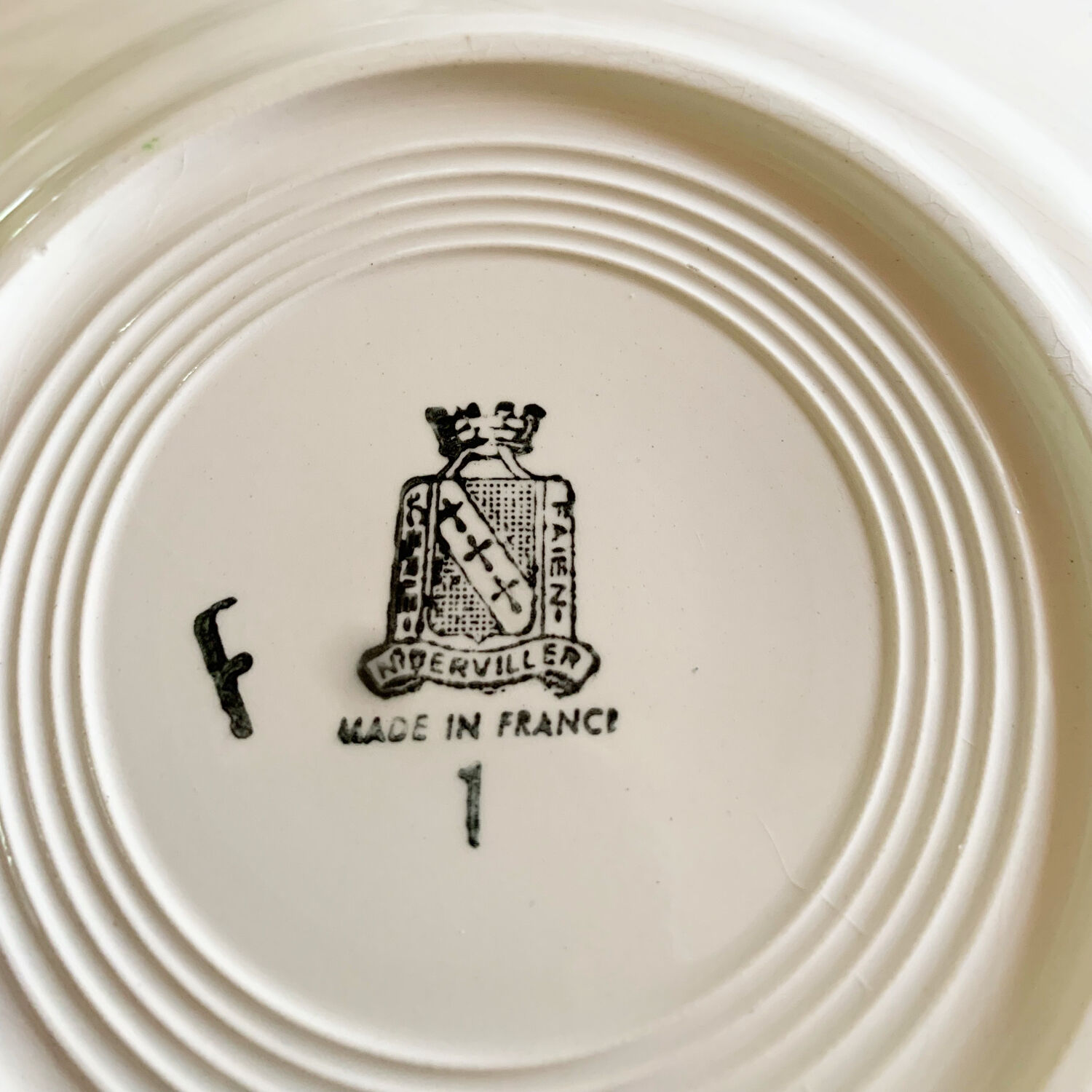 Set of 6 vintage dessert plates