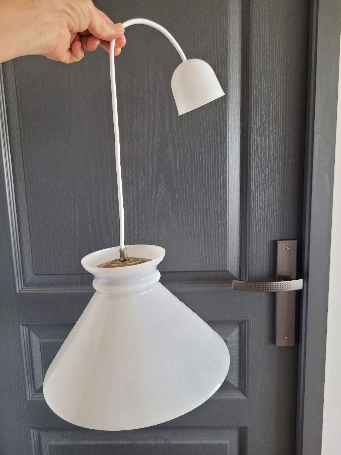 Opaline pendant light