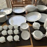 Bernardaud Limoges table service platinum model, 45 pieces