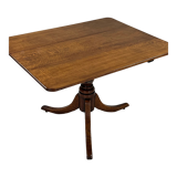 Antique English tilt top table