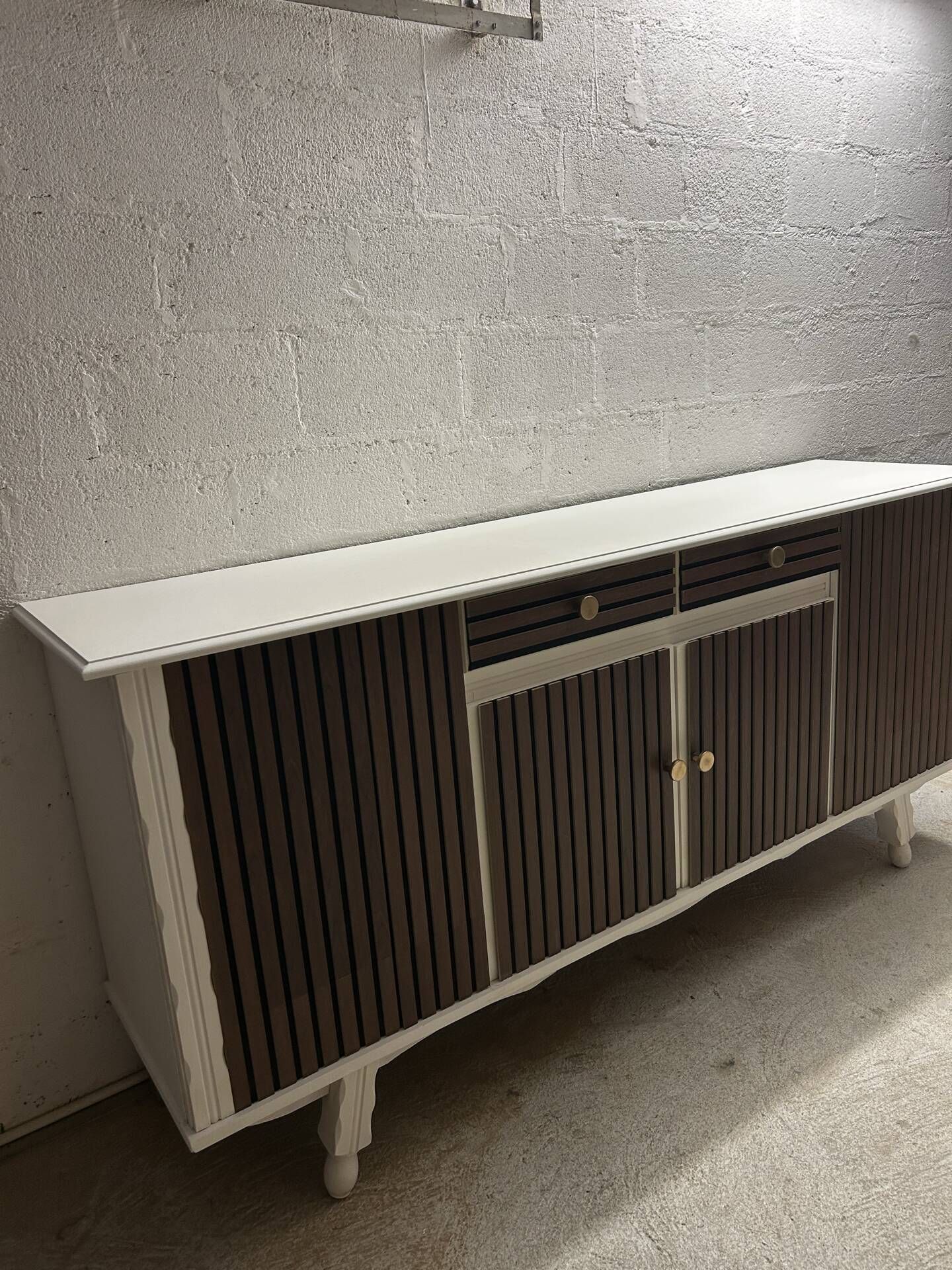 Solid wood sideboard