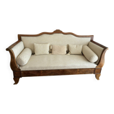 Canapé lit bateau / sofa de style Restauration en acajou et tissu dam