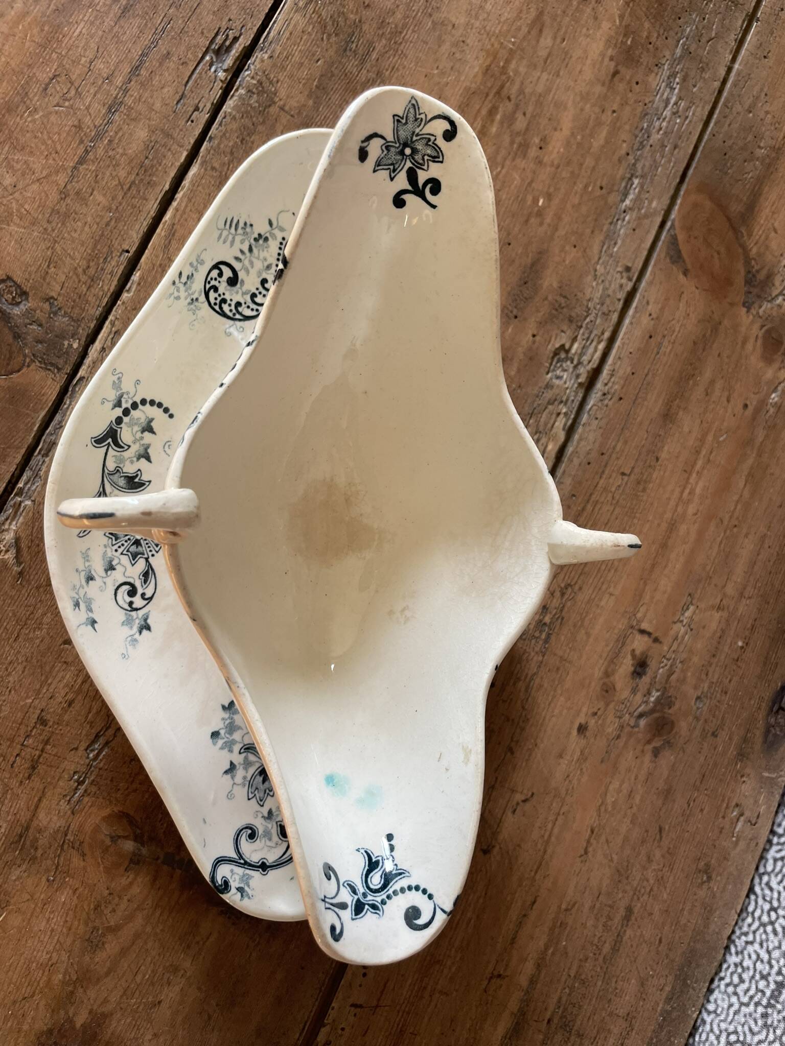 Iron earth sauceboat Franco-English Company