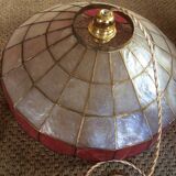 Mother-of-pearl suspension