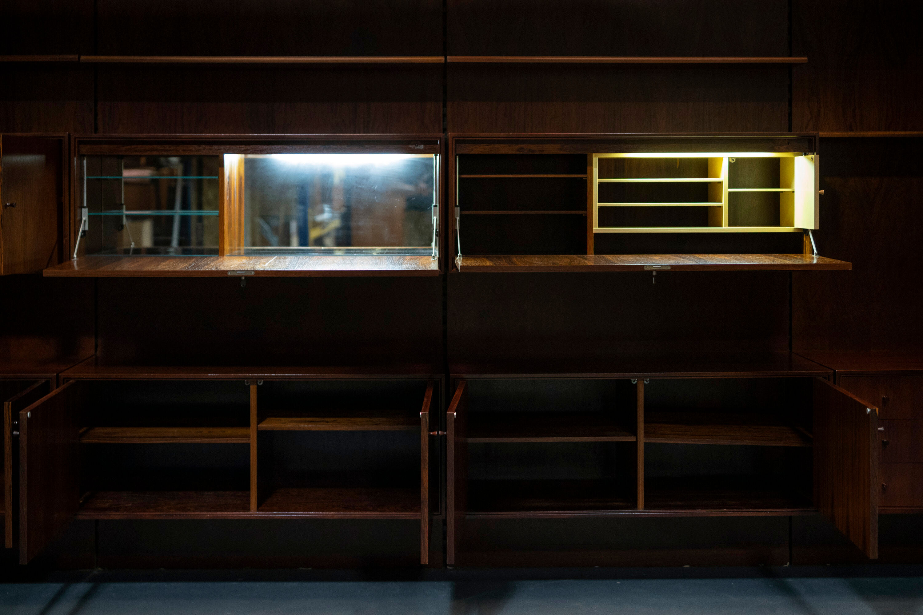 German Rosewood Modular Wall Shelves by IDEE Mobel, 1960s, Set of 25