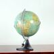 Globe lumineux en plastique, Tchécoslovaquie, années 1960