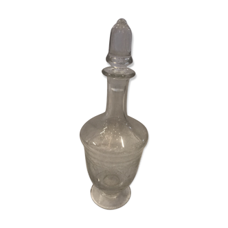 Chiseled glass wine decanter