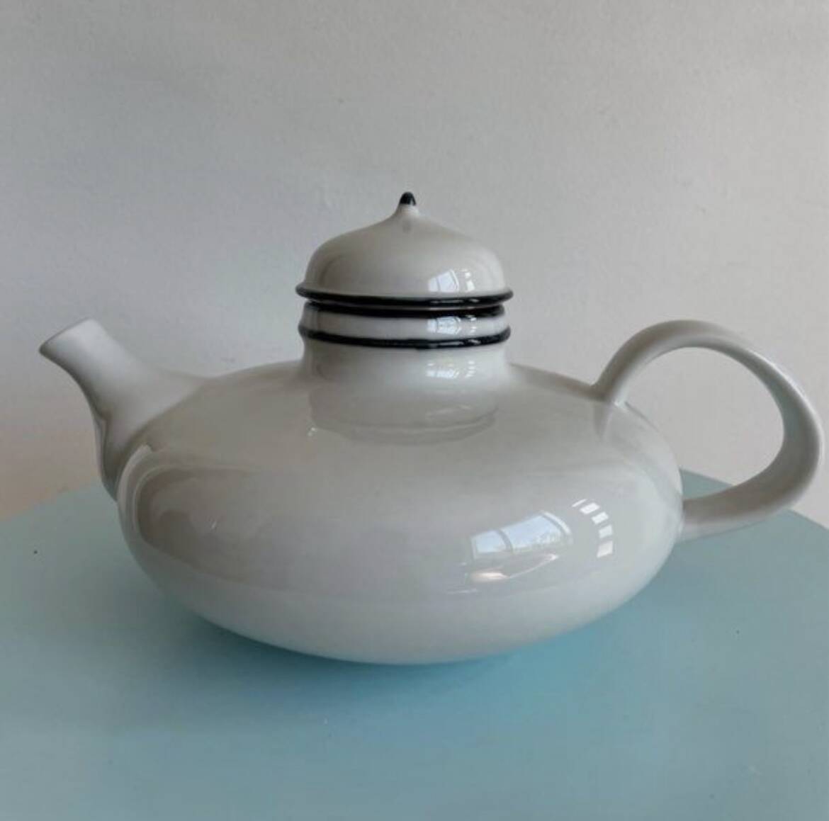 Scandinavian teapot Inger Persson Rorstrand 1968