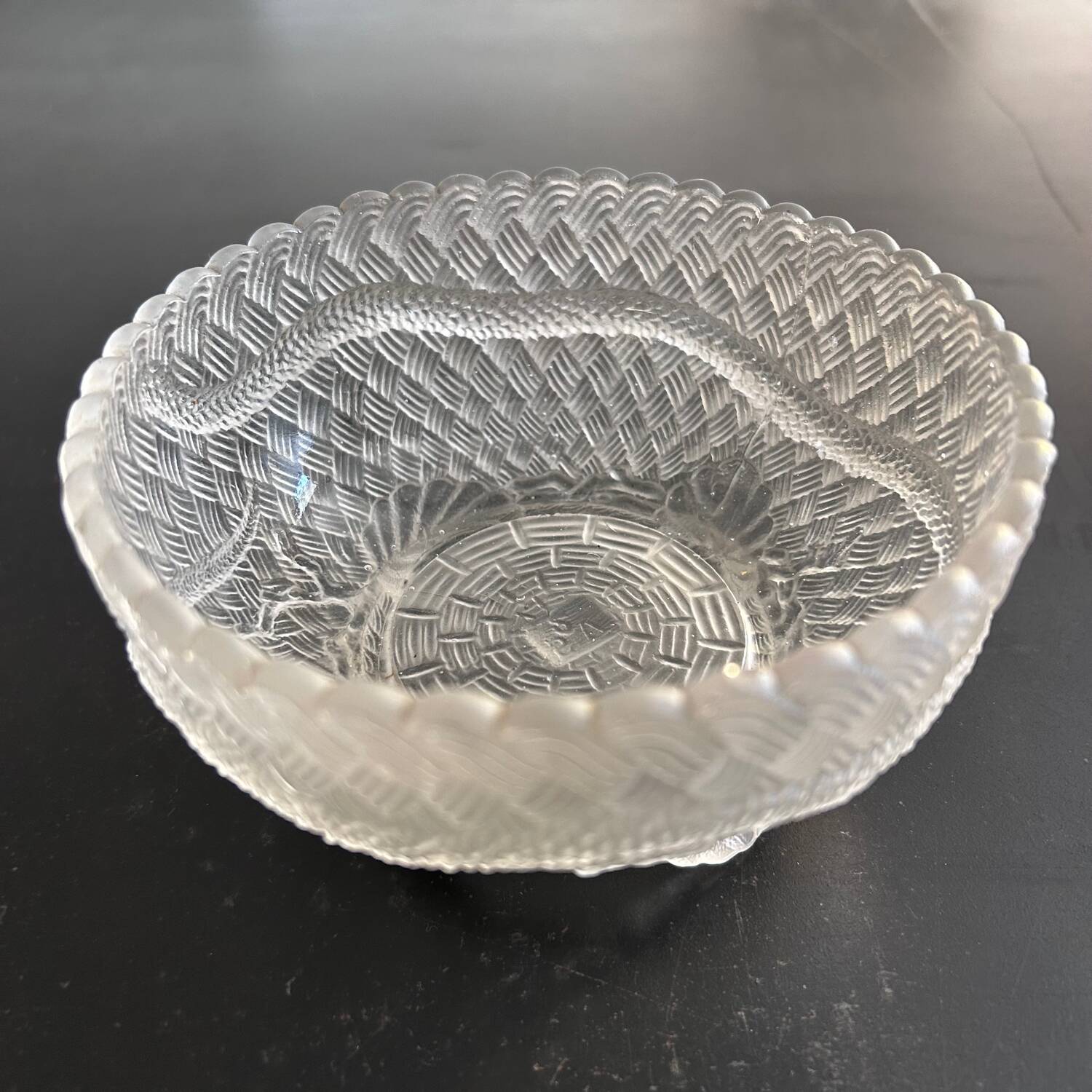 Frosted glass bowl with snake decoration