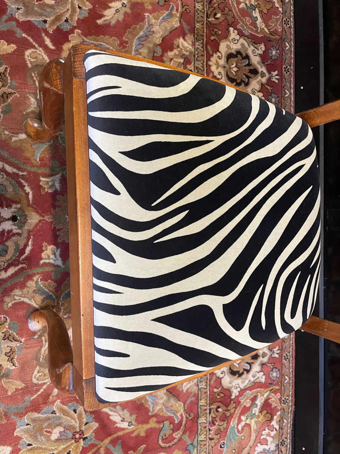 Set of 6 English cheppendeale chairs