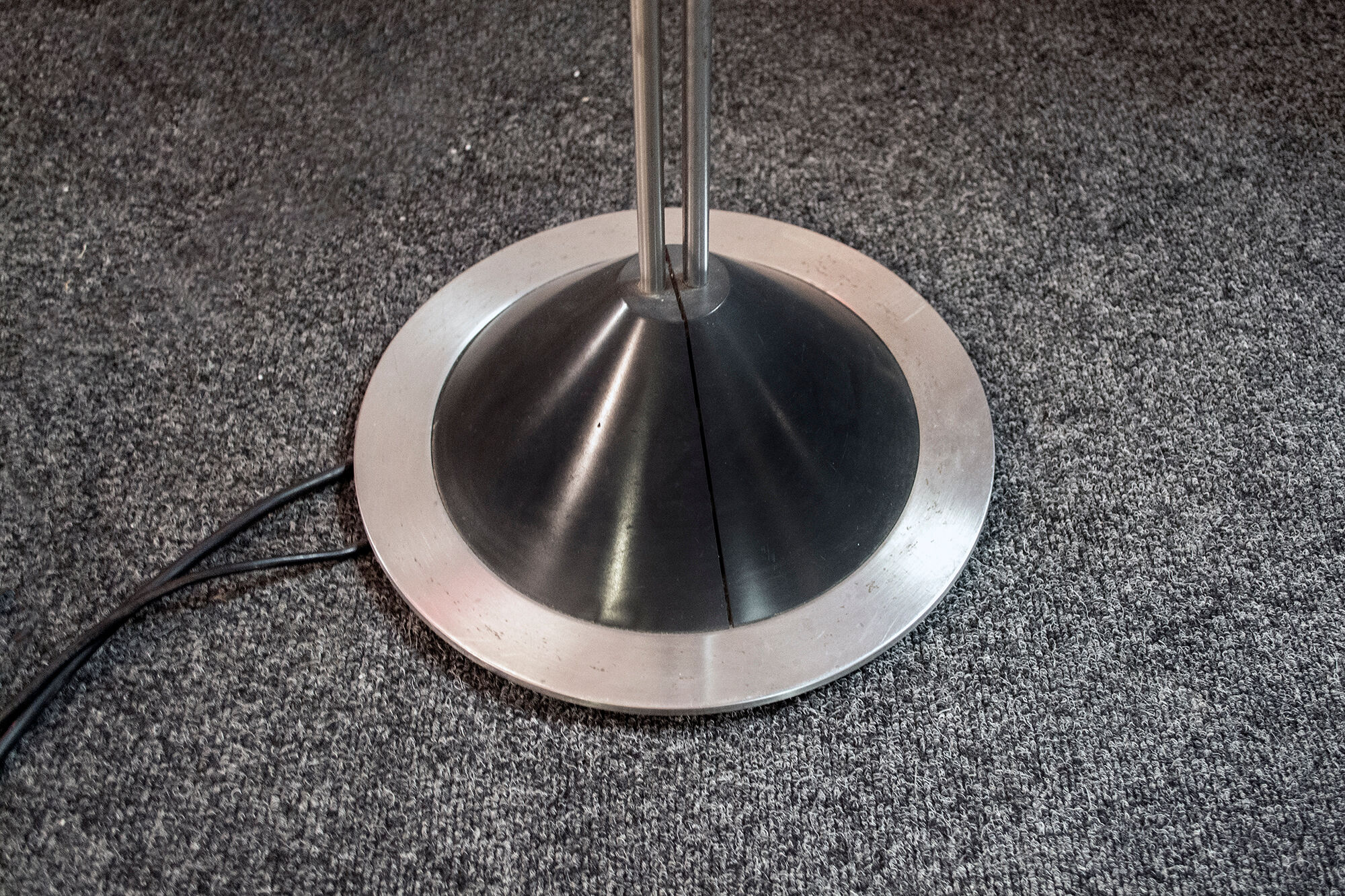 Floor lamp model Sintheto terra D by Ferdinand Alexander Porsche for Luci Italia, 1984