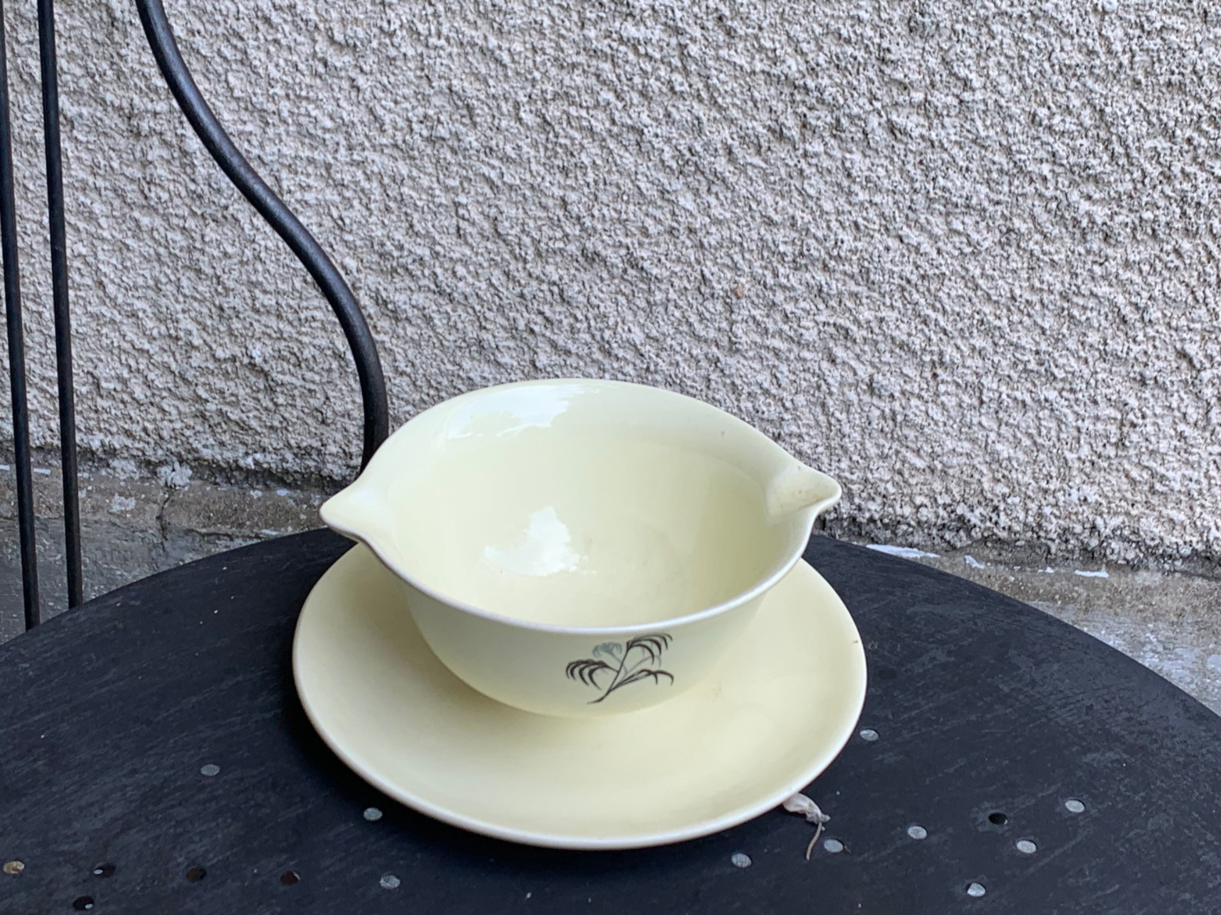 Two serving dishes and a gravy boat model las palmas in fine earthenware salins france vintage