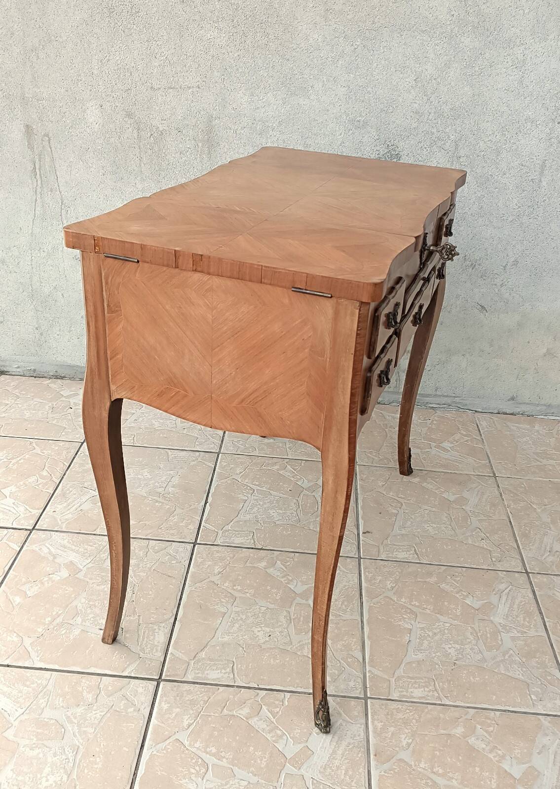Louis XV style work table in walnut veneer