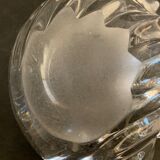 Empty crystal pocket in the shape of a shell