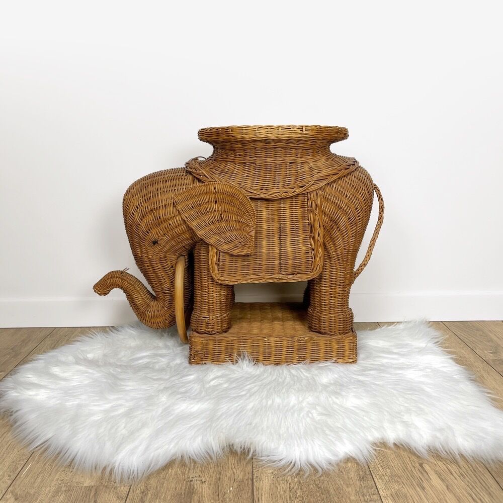 Elephant woven wicker side table 70s