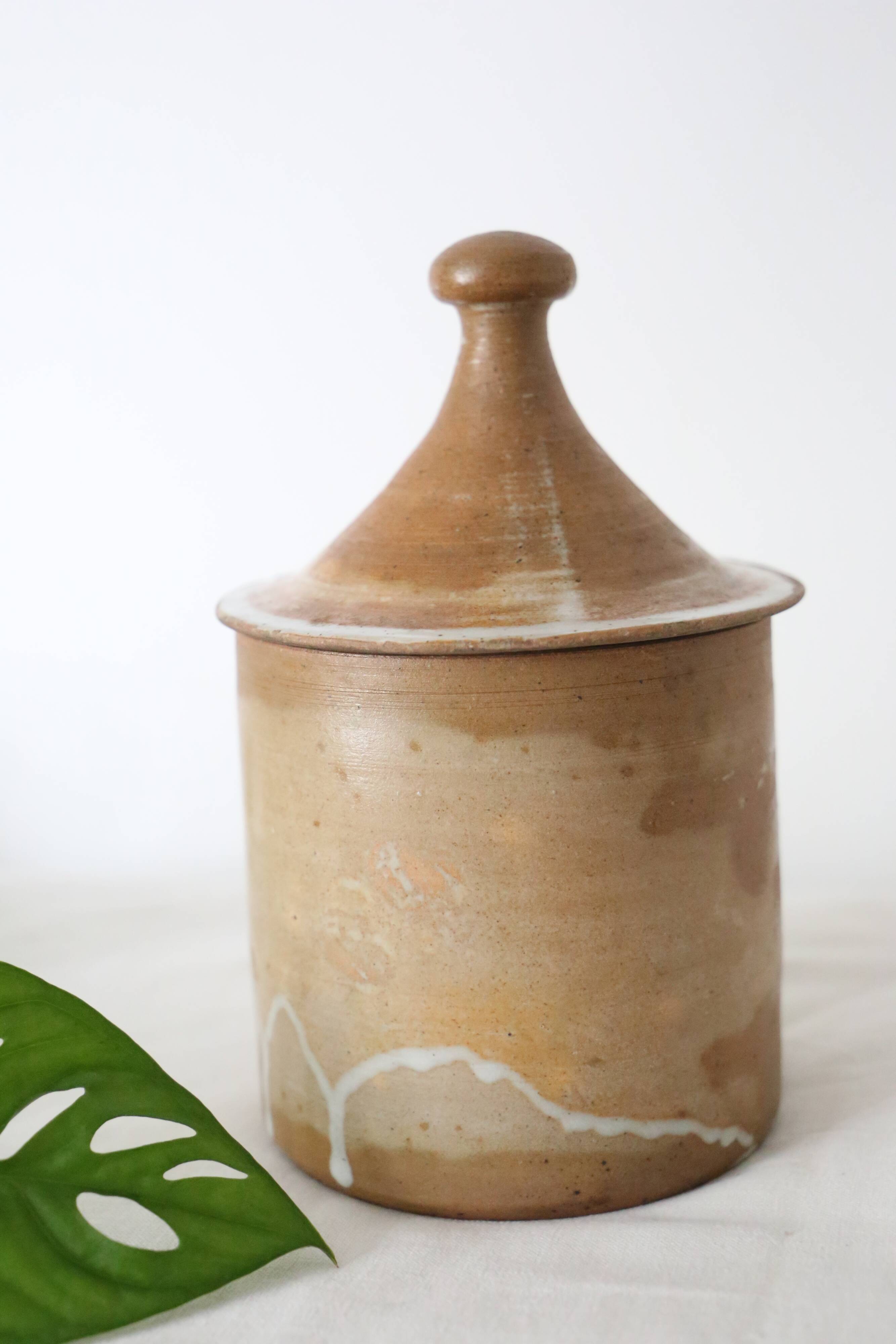 Stoneware pot, vintage