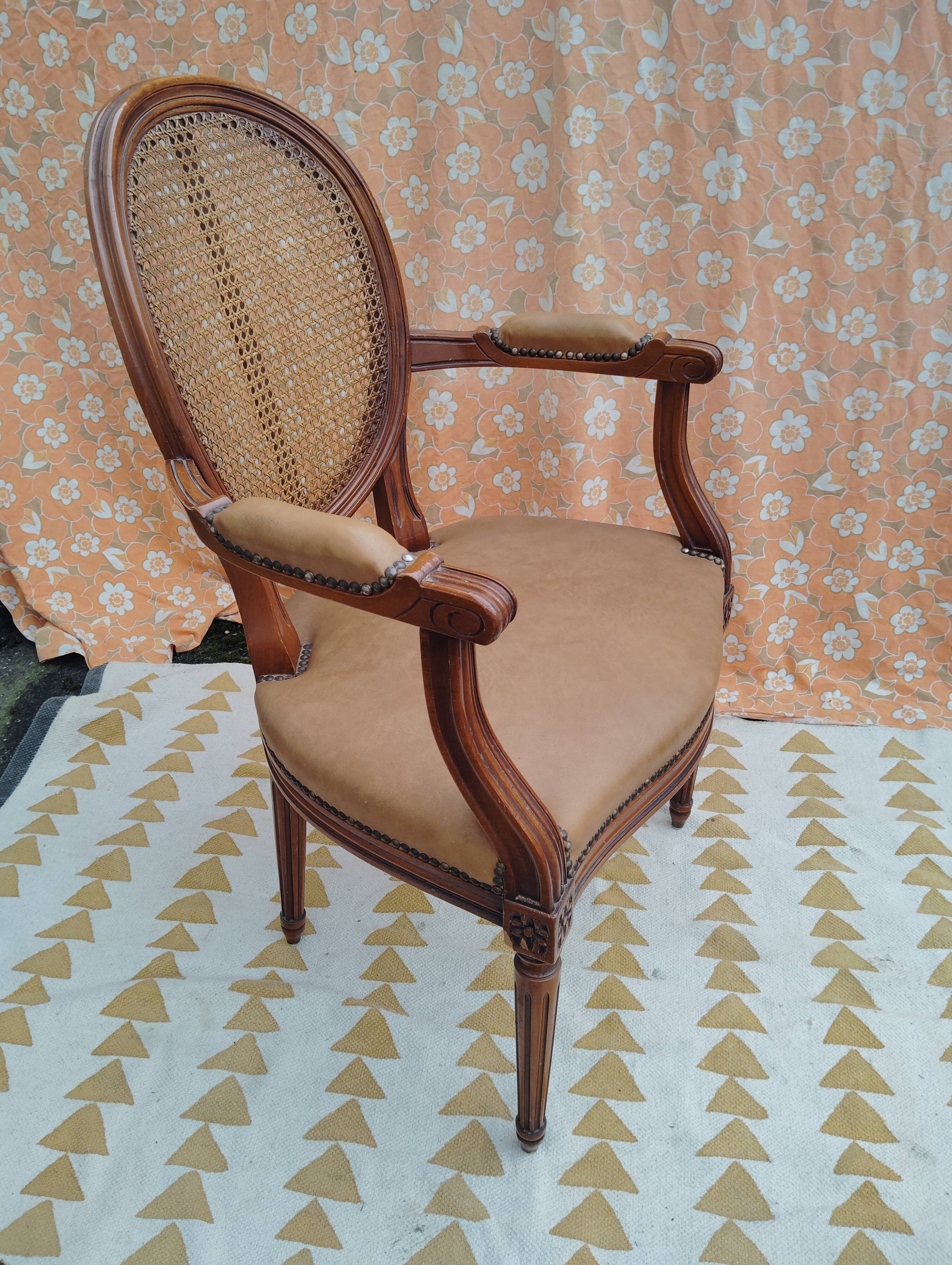 Fauteuil Louis XVI bois cannage