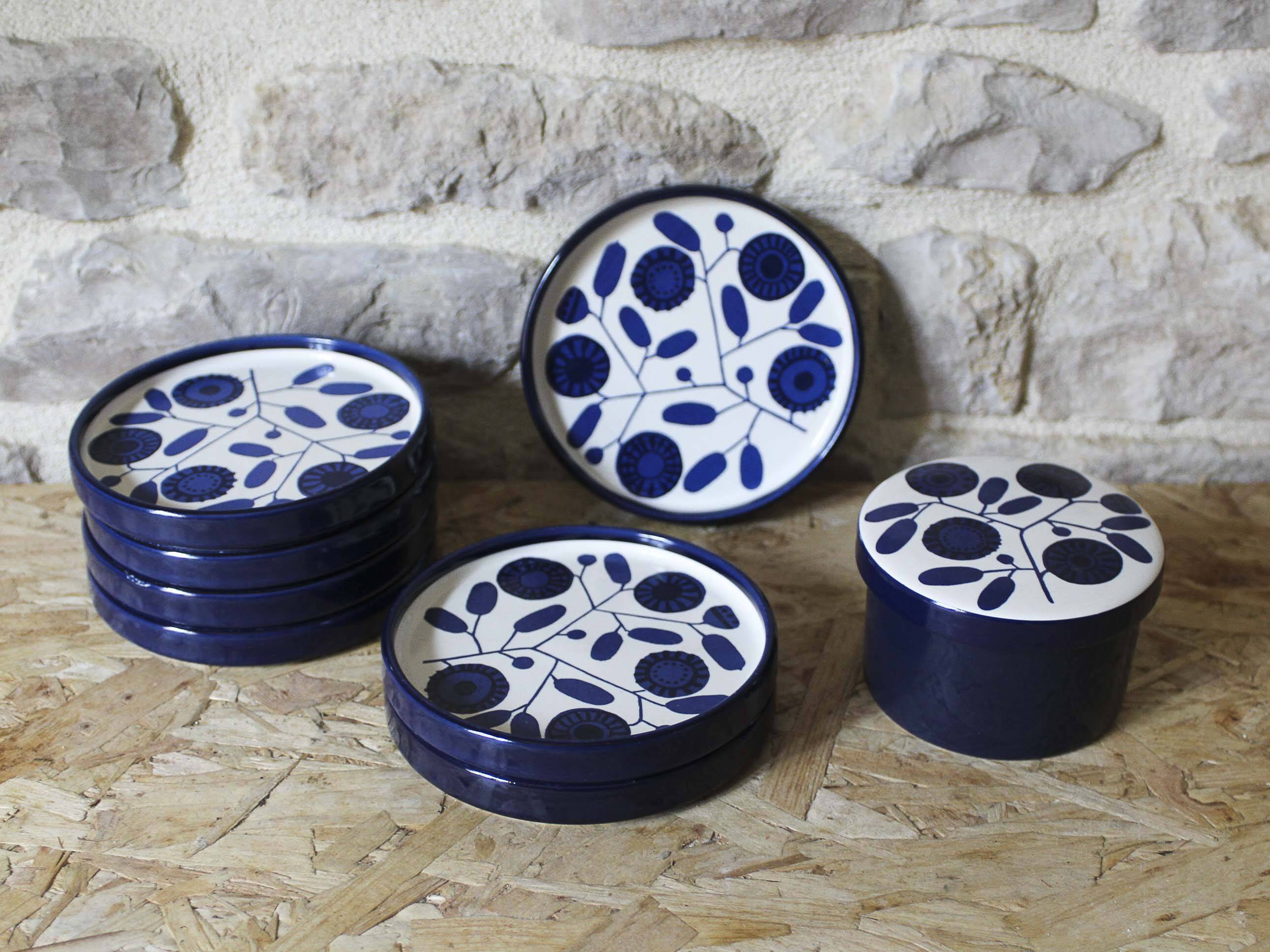 Set of 7 small plates and a pot Melitta Stockholm